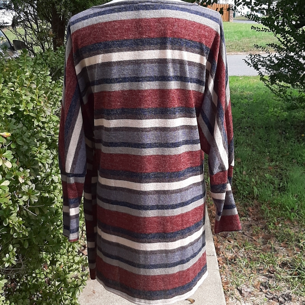 ποΈ Multi Striped Oversized Sweater - Picture 10 of 11